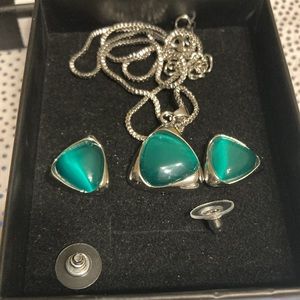 Triangle Pendant Necklace & Stud Earrings